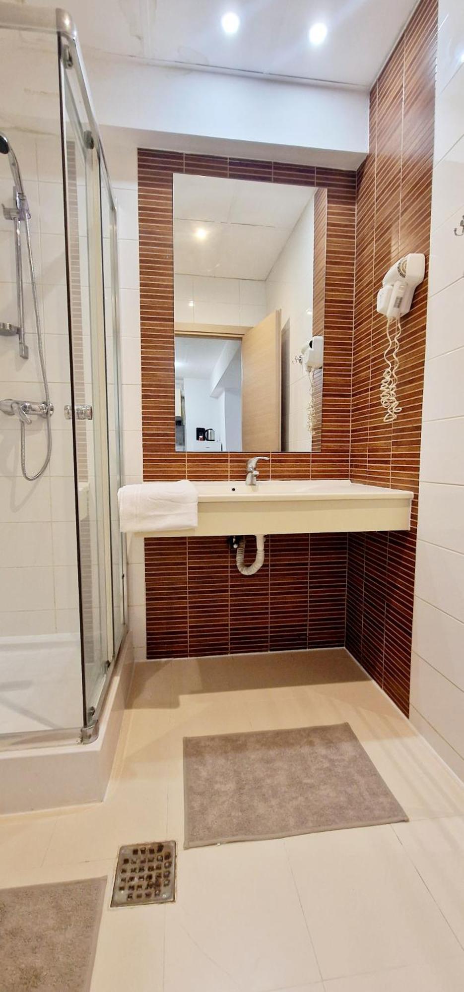 Rin Grand Sofmed Apartamento Bucareste Exterior foto