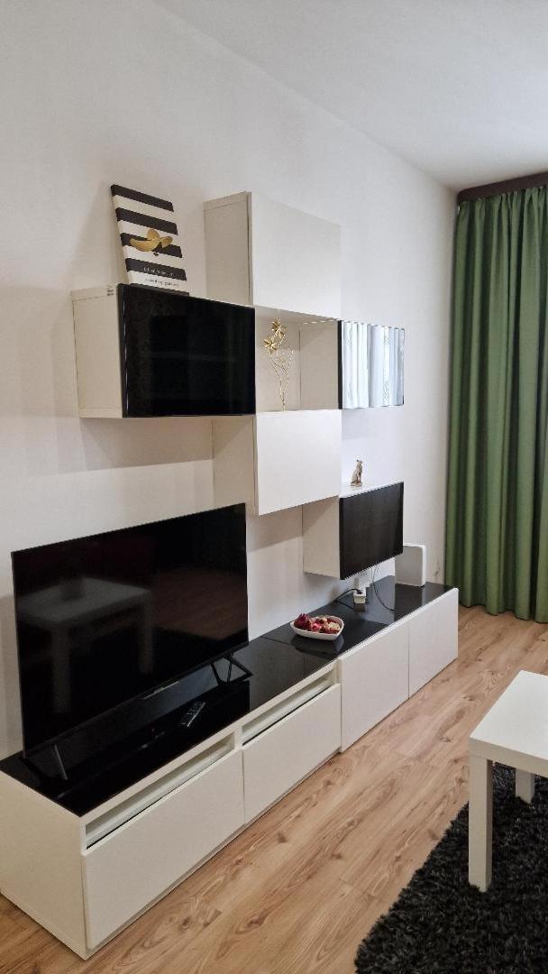 Rin Grand Sofmed Apartamento Bucareste Exterior foto